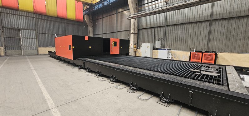 Premiera europeana la Comelf: Plasmaserv integreaza primul sistem CNC LASER DNE D-GIANT 20 kW din aceasta configuratie